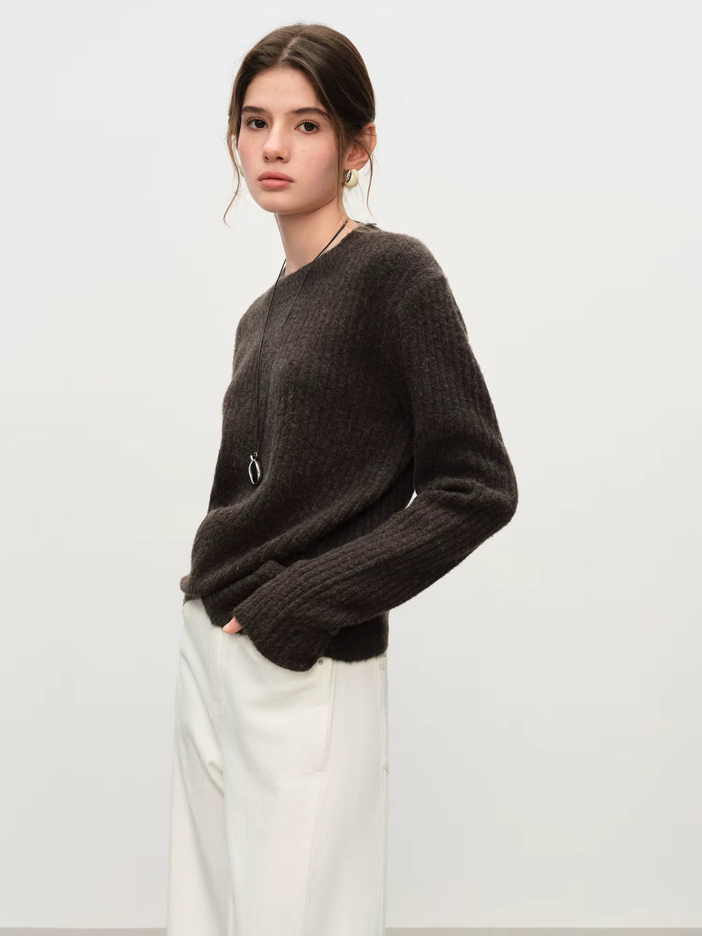 Fall 2025 Winter New Arrival Elegant Knitwear Twisted Knit Sweater and Skirt Two-Piece Outfit Sweater and Long Skirts Sets