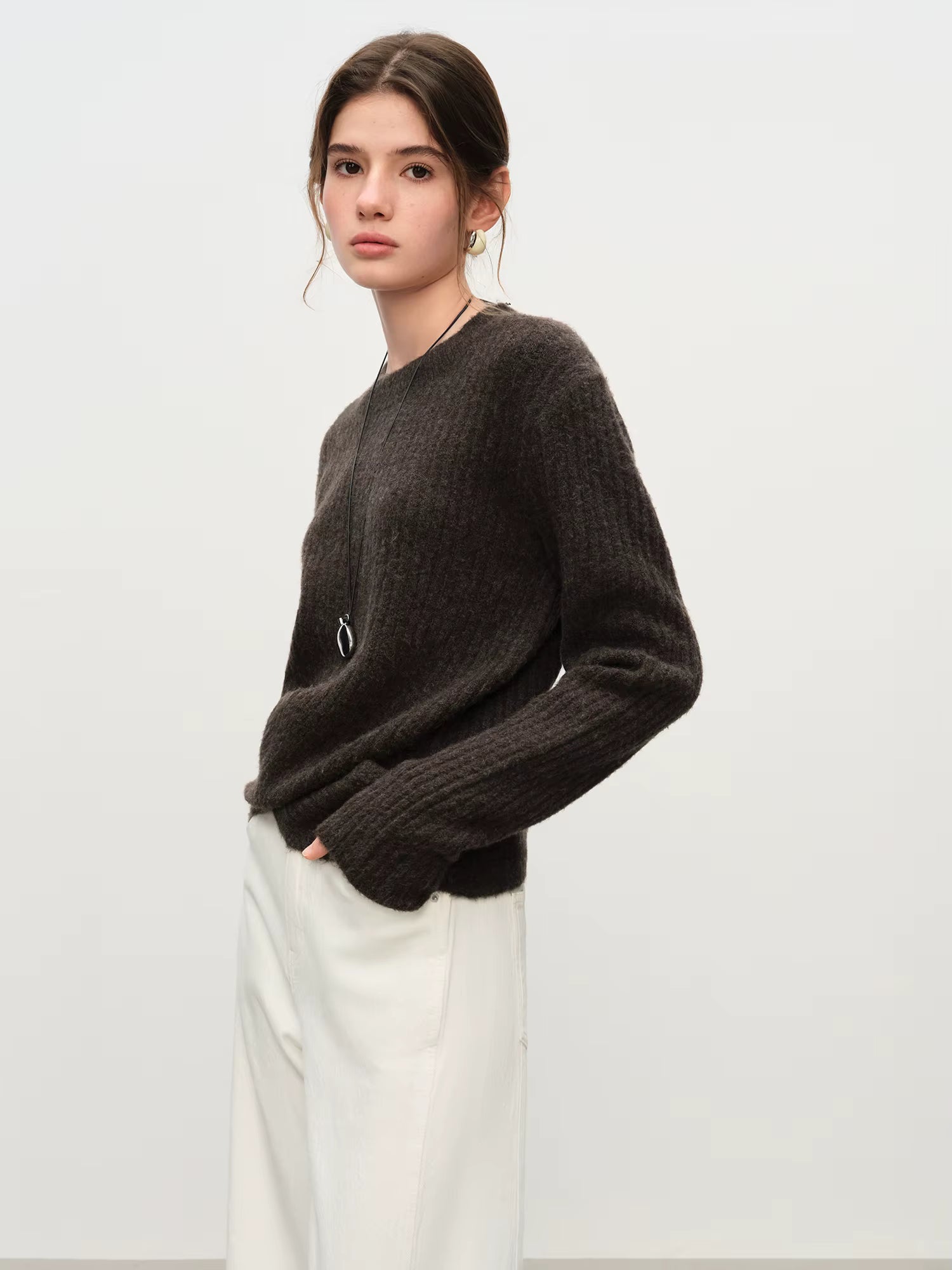 Fall 2025 Winter New Arrival Elegant Knitwear Twisted Knit Sweater and Skirt Two-Piece Outfit Sweater and Long Skirts Sets