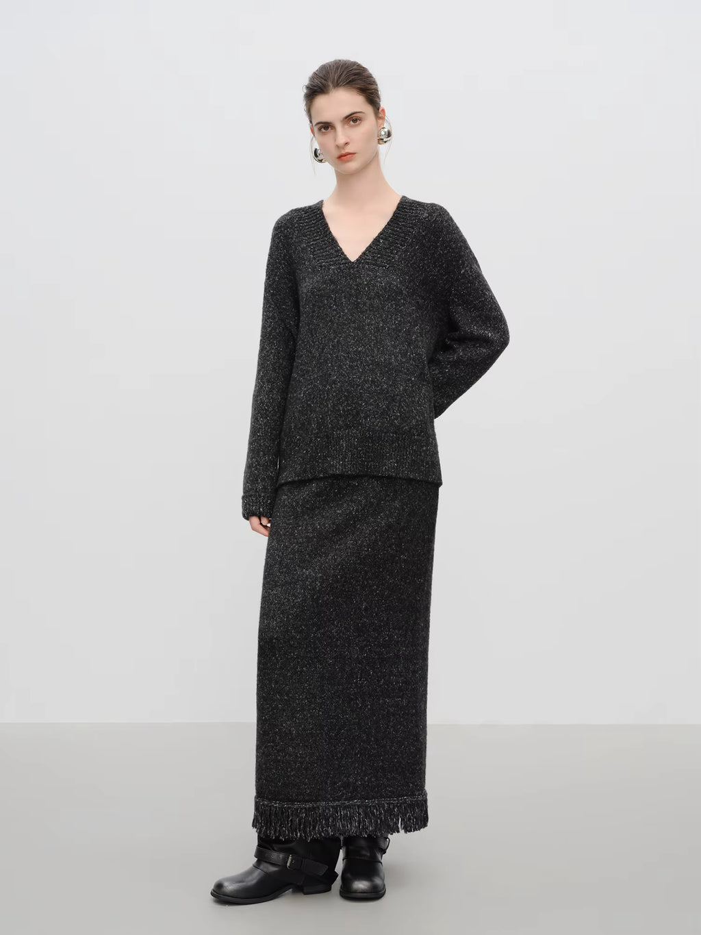 【Premium Series】Autumn Winter V-Neck Knitwear Women Yarn Dyed Cardigan Midi Skirt Two Piece Set Oversize Comfy with Scarf