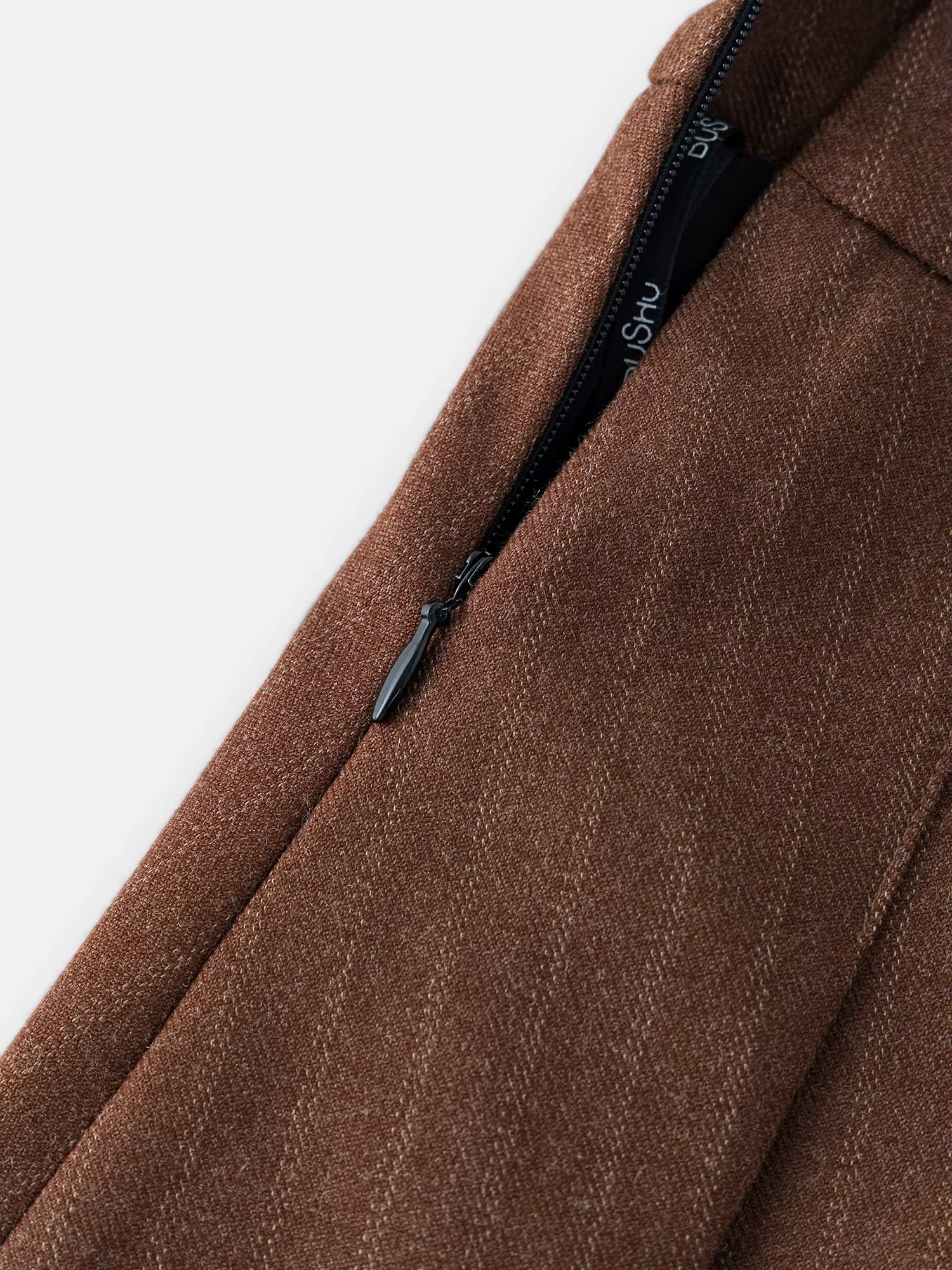 Plus-Size Women's Dark Stripe Pleated Skirt with Fabric Belt Fall-Winter 2025 New Arrival A-Line Mini Skirt Brown Skirts