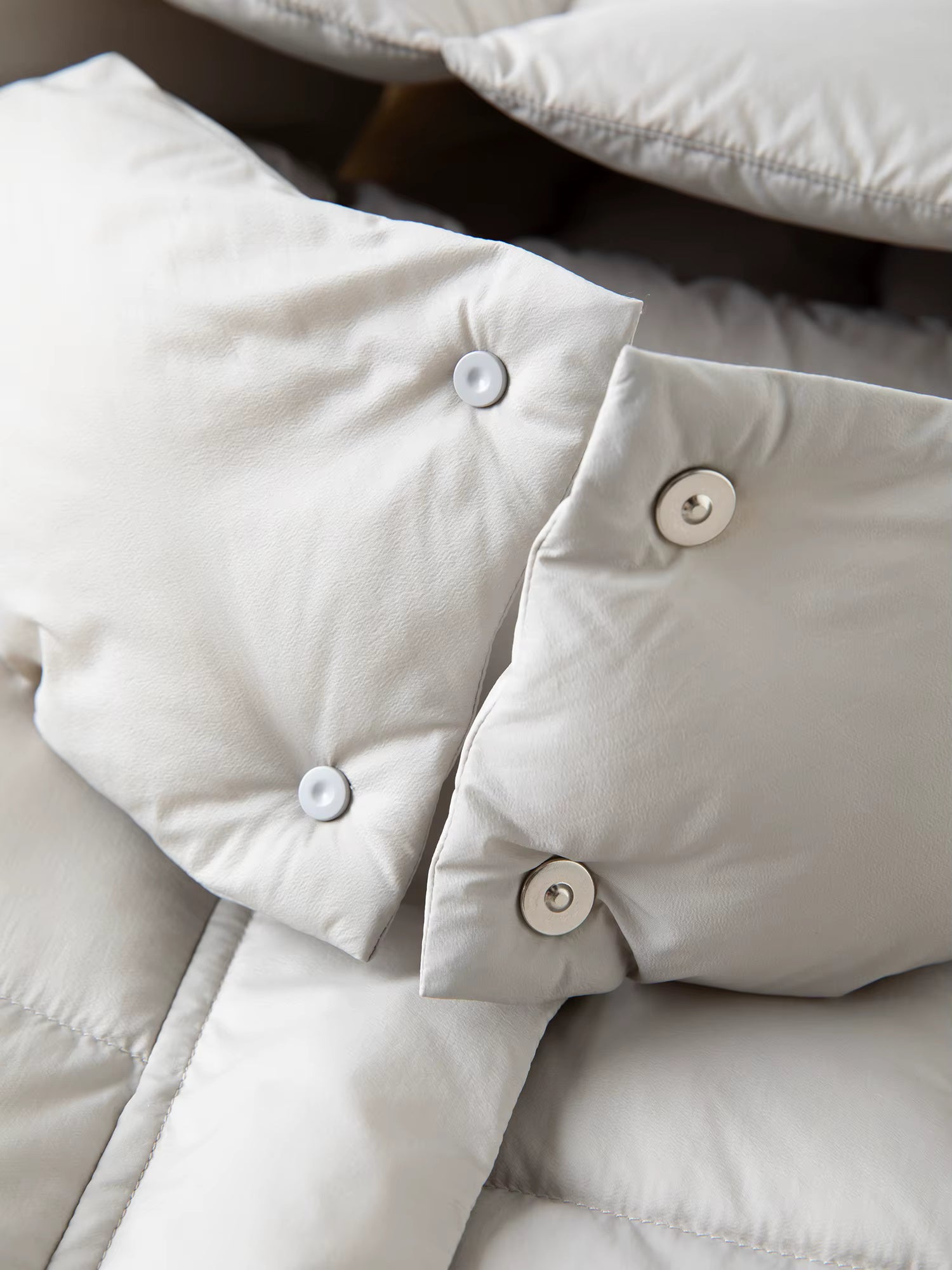 Puff Hooded Color Matching Knee-length Down Jacket Women's Winter 2025 New Cold-proof Warm Coats Simple Leisure