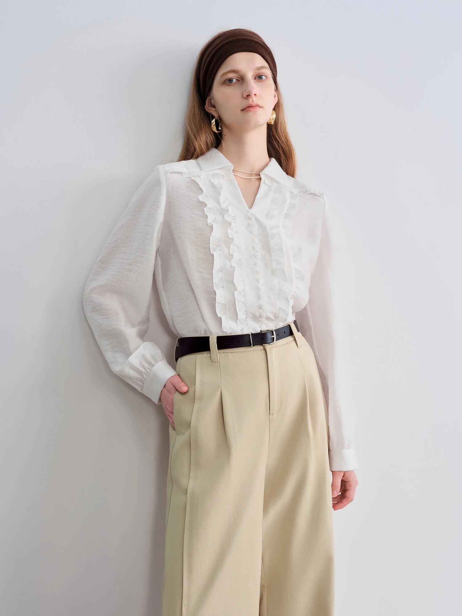 ZIQIAO Autumn 2025 Women's French Inspired Blouse - Soft Lace Trim White Top Ruffle Detail Gentle Style Casual Elegant Shirt