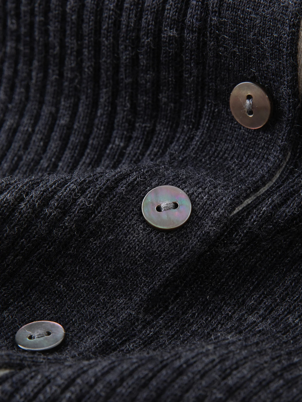 FSLE Wool Simple Temperament Contrast Color Henry Collar Sweater 2025 Autumn New Style Inner Wear