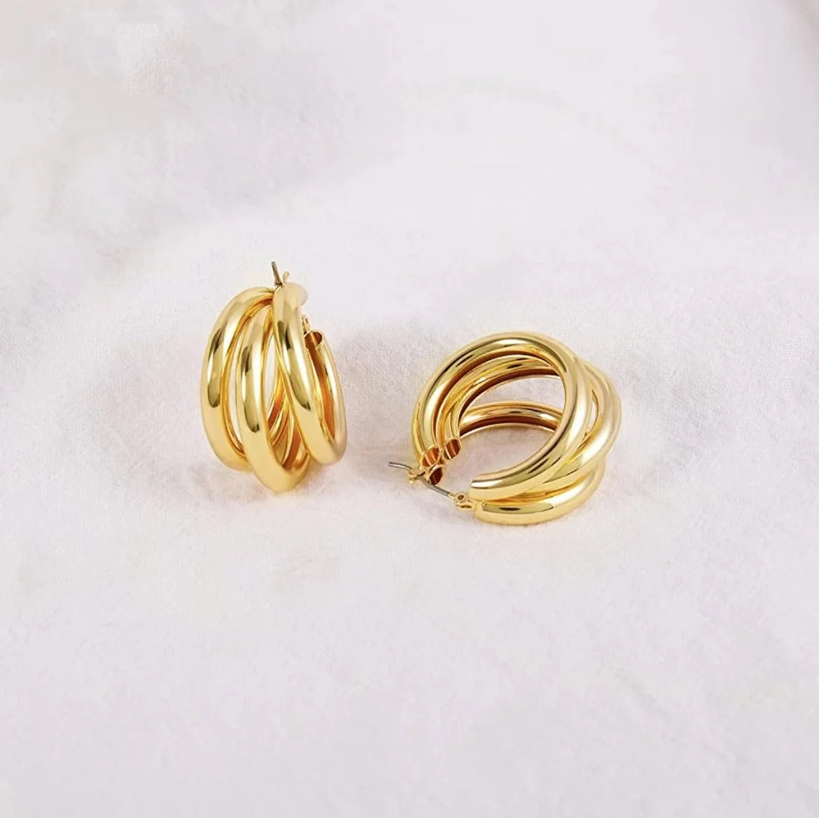 Badu Trendy Chunky Gold Color Triple Hoop Earrings for Women Vintage Statement Earrings Party Dainty Jewelry Gift