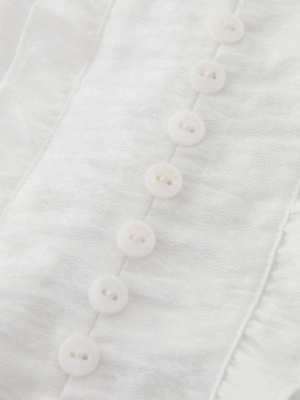 ZIQIAO Autumn 2025 Women's French Inspired Blouse - Soft Lace Trim White Top Ruffle Detail Gentle Style Casual Elegant Shirt
