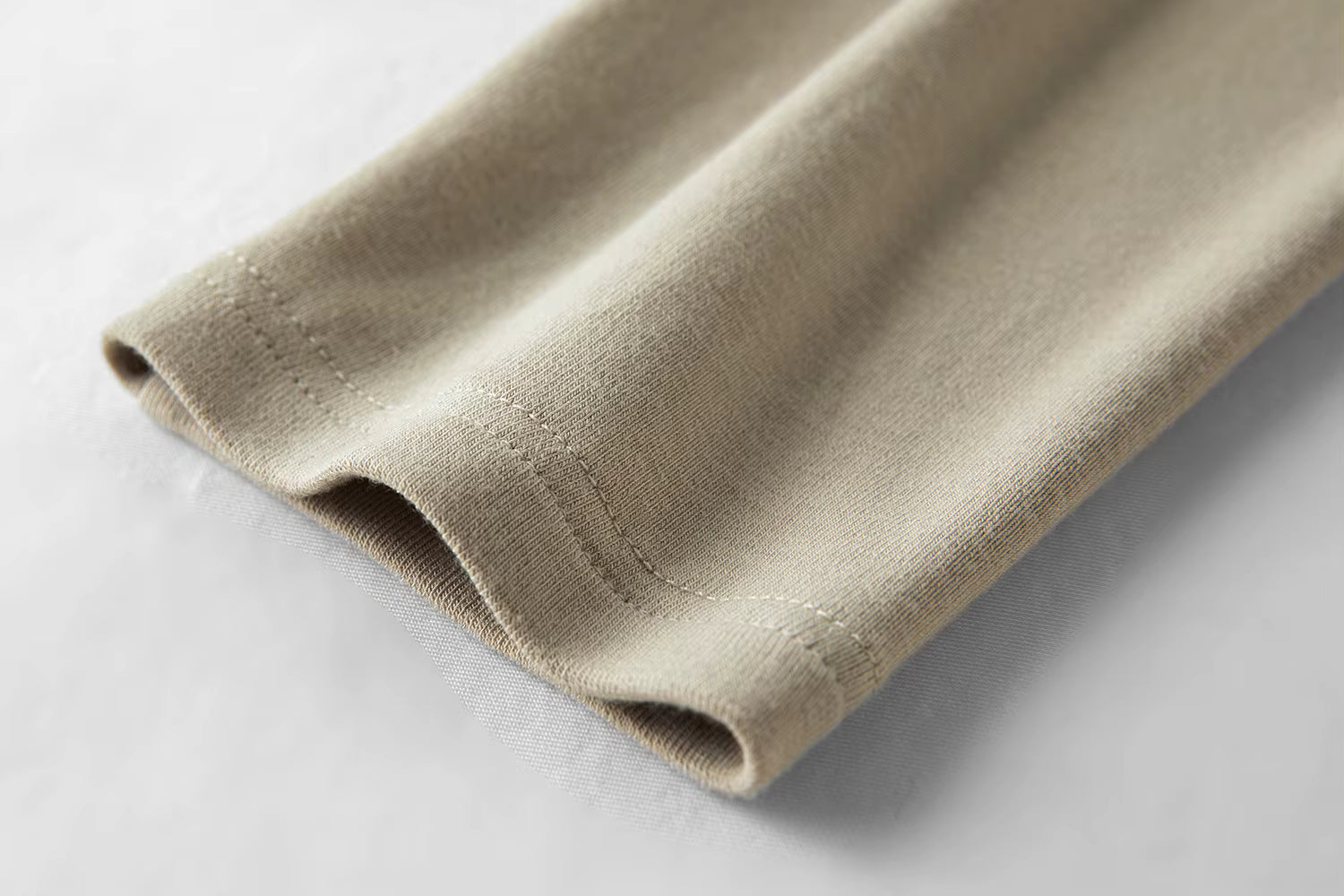 Plus-Size Women Layered Art Long-Sleeve T-Shirt with Floating Ribbon neckline Mock Two-Piece Slimming Top for Curvy Women