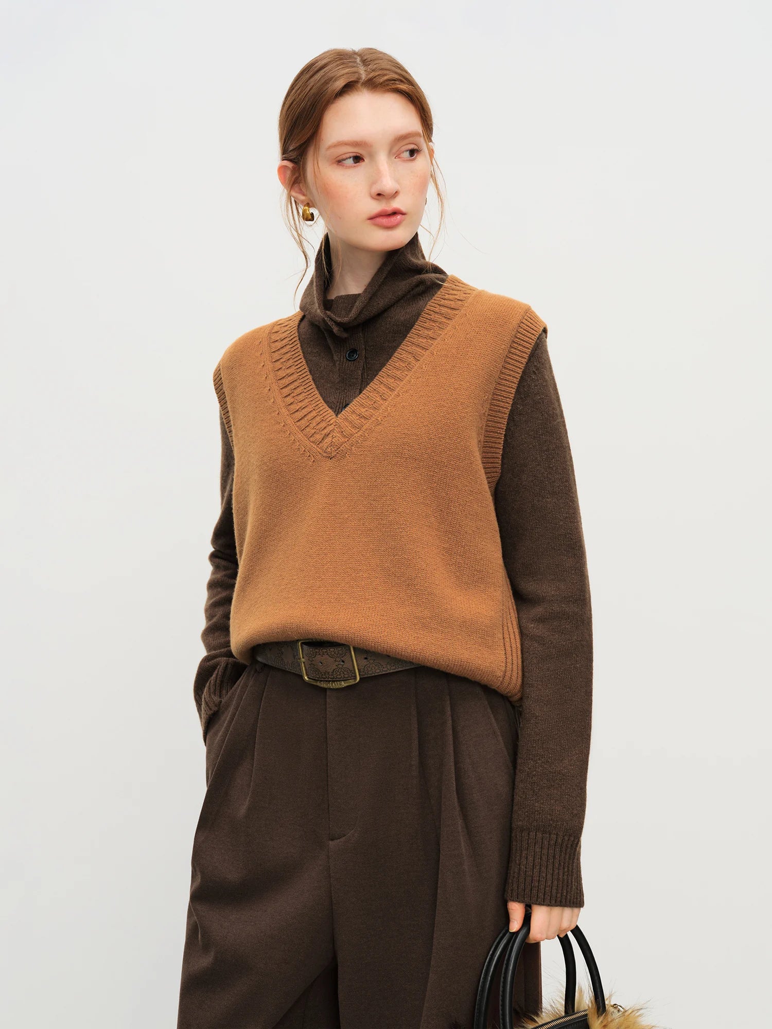 FSLE Women Autumn Winter 2025 New Arival Wool Knit V-neck Sleeveless Vest for Layering Outerwear Tops Tanks Design layered vest