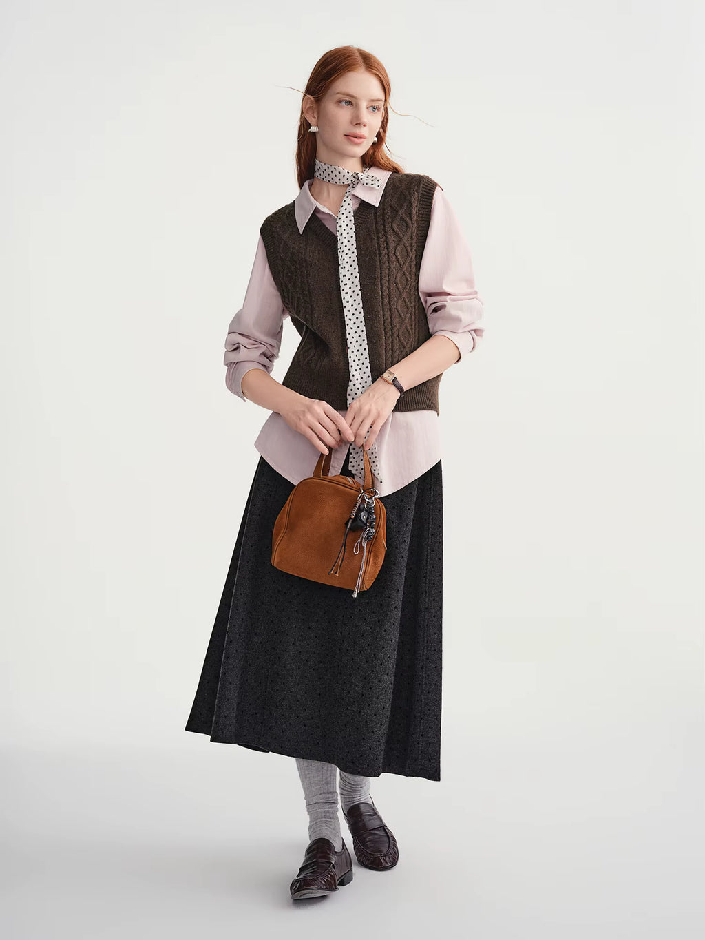 Plus-Size Women's Colorful Dot V-Neck Knit Sweater Vest Versatile Slimming Winter Layering Top 2025 New Arrival Vests