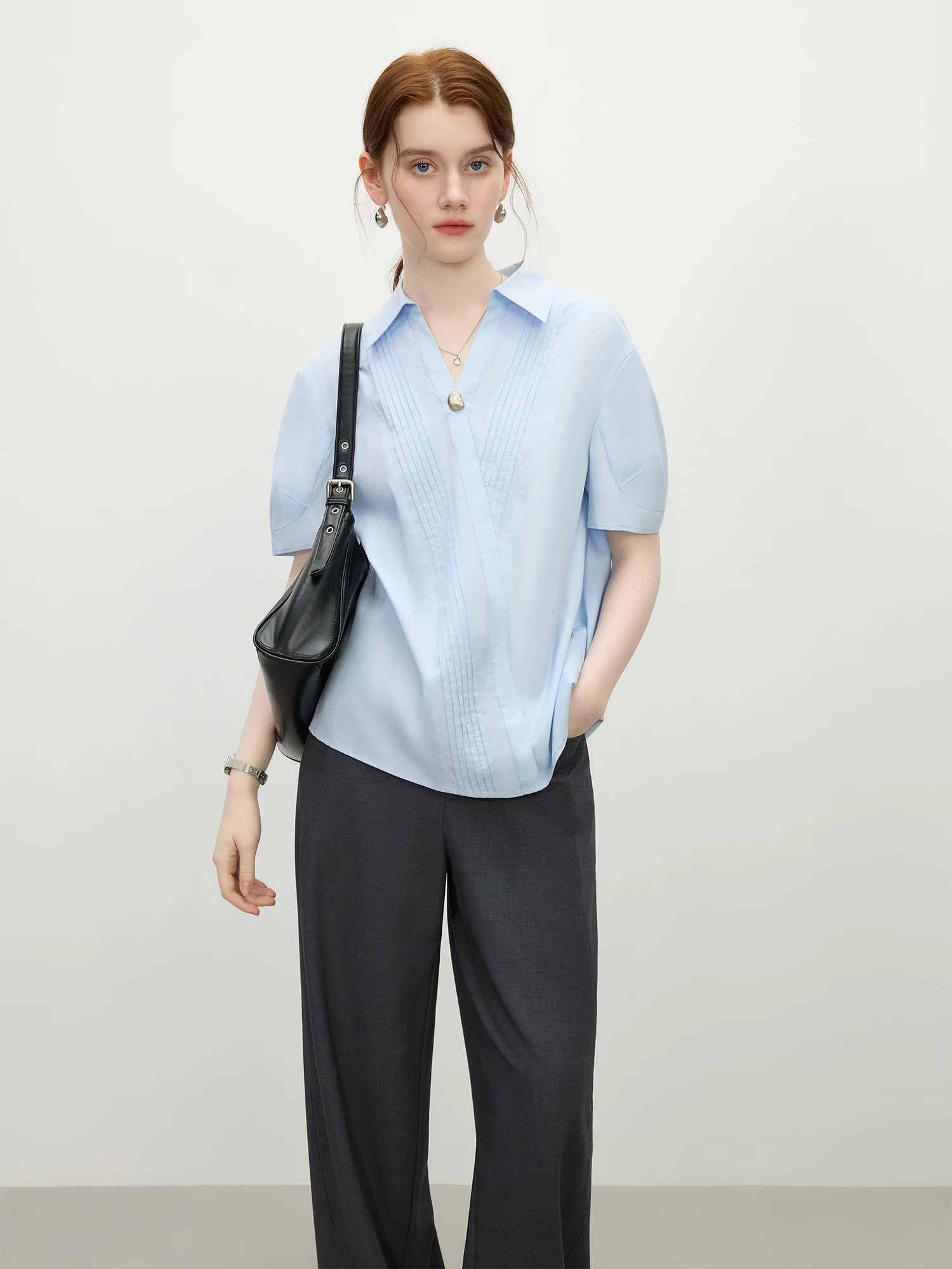 FSLE Minimalist Style Solid Color V-neck Short-sleeved Shirt for Women 2025 Summer New Loose White Short-sleeved Top