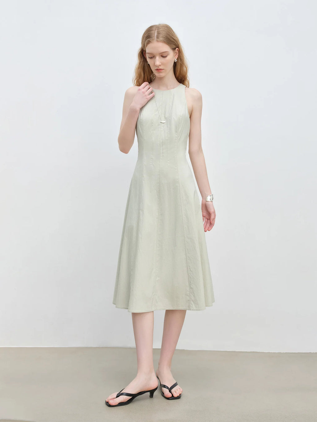 ZIQIAO Workplace Simple Commuting Waist Dress Women 2025 Summer New Green Slim Temperament Vest Skirt