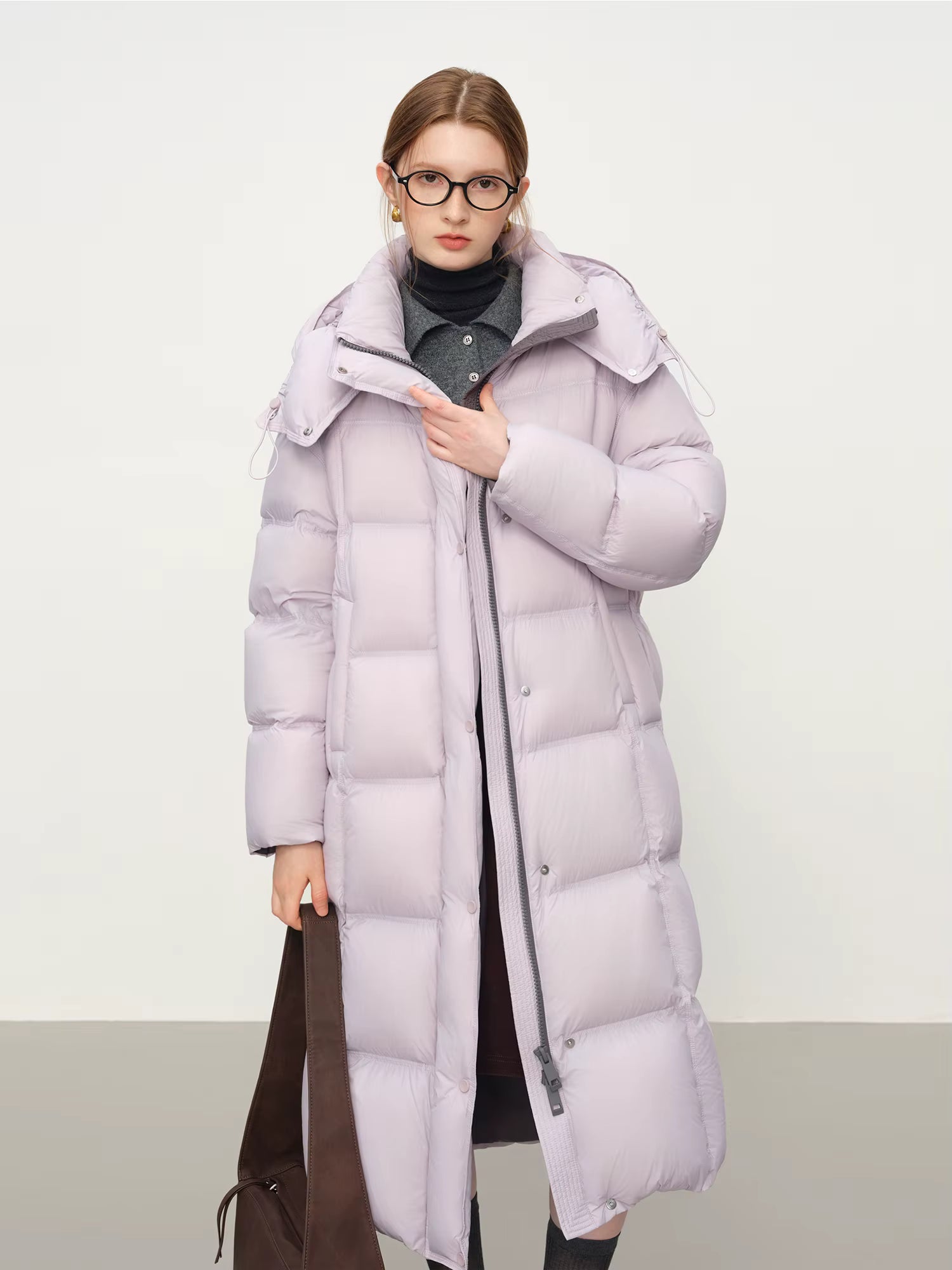 Winter New Women's Long Puffer Down Coat with Hood Two-Tone Color Block Thermal Insulated Jacket Heavy Warm Outerwear