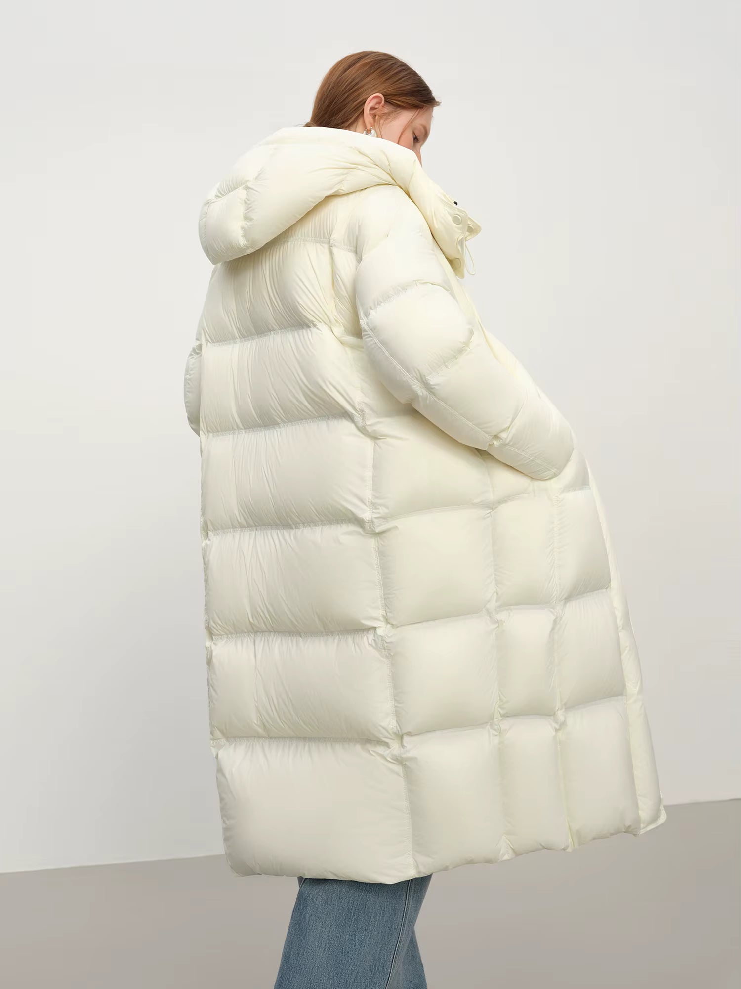 Winter New Women's Long Puffer Down Coat with Hood Two-Tone Color Block Thermal Insulated Jacket Heavy Warm Outerwear