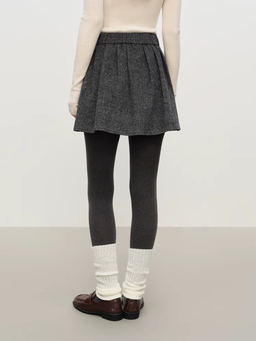 Sweet & Cute Elastic Waist Pleated Short Skirt for Women - Winter 2025 New Arrival, Flared HemPerfect for Casual Skirts