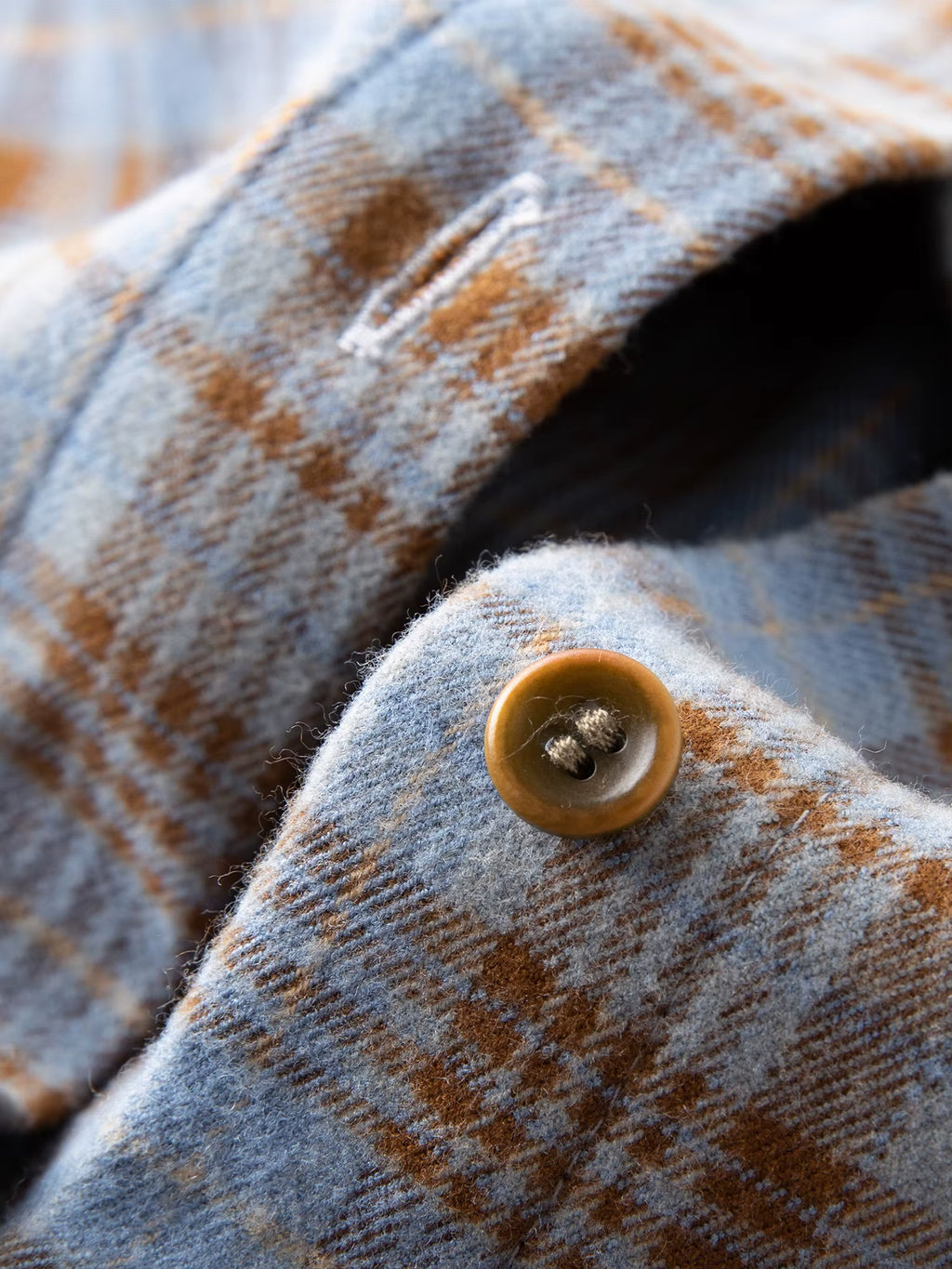 Brushed Plaid Shirt Women's Winter 2025 New Long Sleeve Plaid Retro Embroidery Shirt Classic Leisure Loose Tops