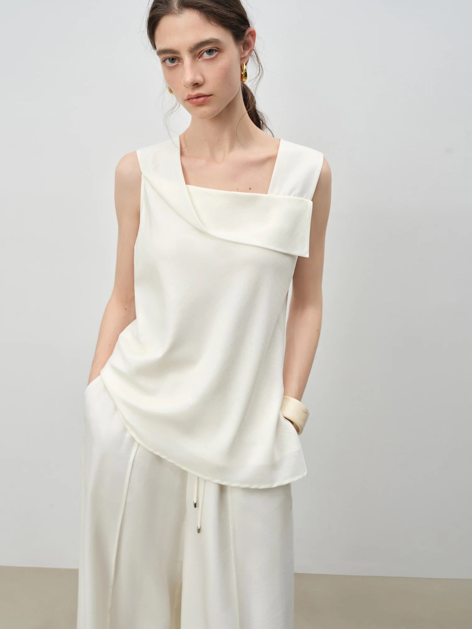 ZIQIAO Holiday White Design Tops and Pants Suits for Women 2025 Summer New Styles