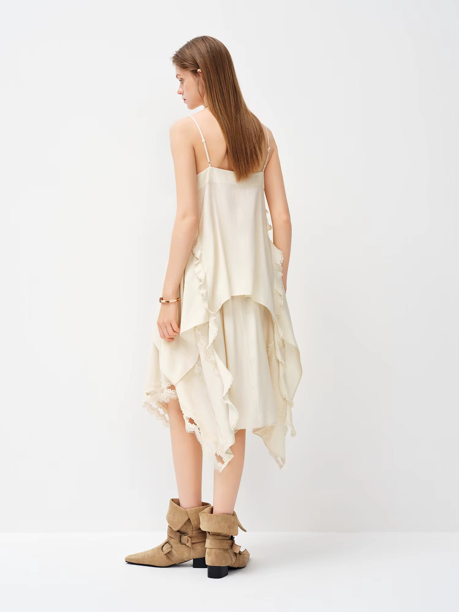 2026 Spring Women's V-Neck Ruffle Camisole Asymmetrical Hem Skirt Two Piece Set Bohemian Floral Coord Soft Elegant Style