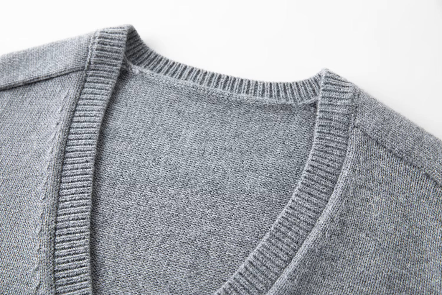 2025 Winter Women's V-Neck Loose Knit Sweater Oversized Pullover Soft Wool Blend Top Cozy Fall Fashion Casual Long Sleeve