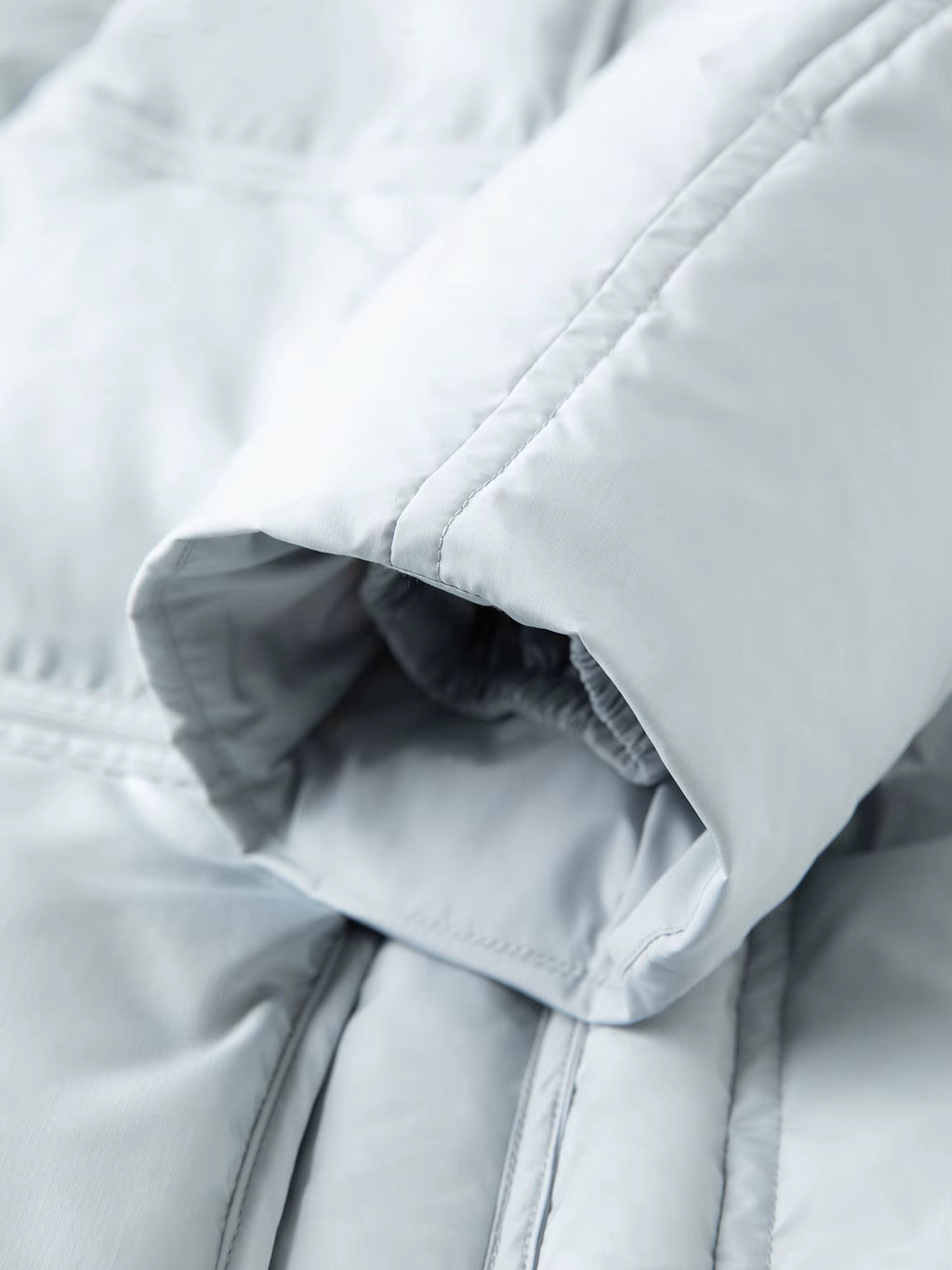 Standing Collar Detachable Knit Hat Fitted Waist Down Jacket for Women Winter 2025 New Collection 90% White Duck Down Coats