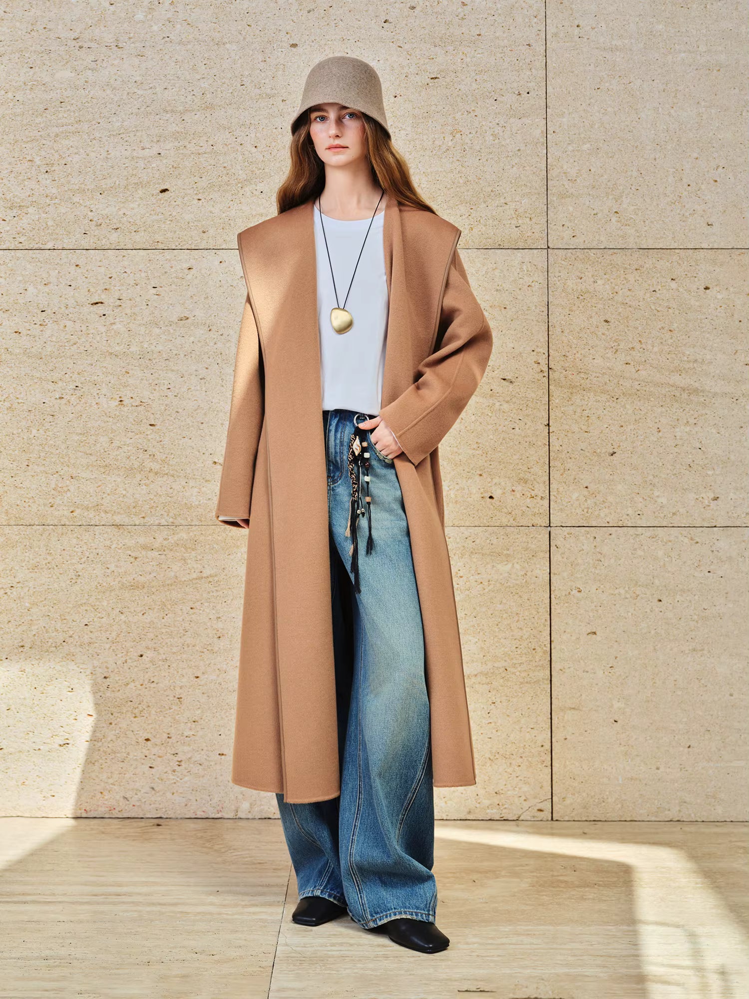 Laid Back Oversized Hooded Design Double-Faced Wool Bathrobe Coat Winter 2025 New Soft Versatile Everyday Wear for Women