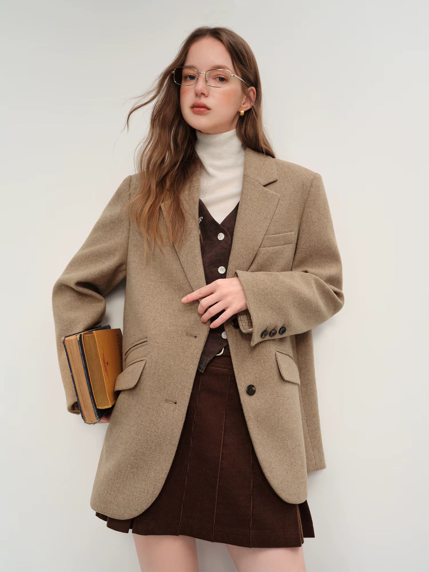 British Style Retro Check Wool Suit Jacket for Women Fall Winter 2025 New Arrival Short Coat Women Tow Color Tailored Coat