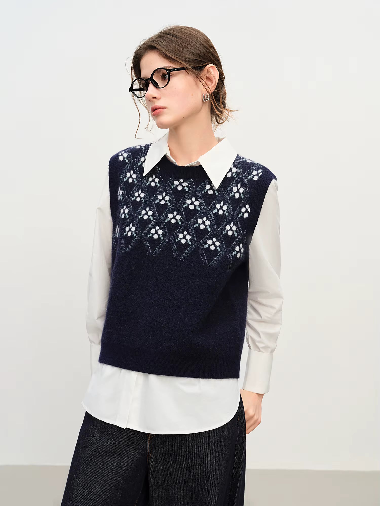 Navy Blue Round Neck Color Block Vest for Women Winter 2025 New Arrivals, Slimming Effect Commuting Wear Versatile