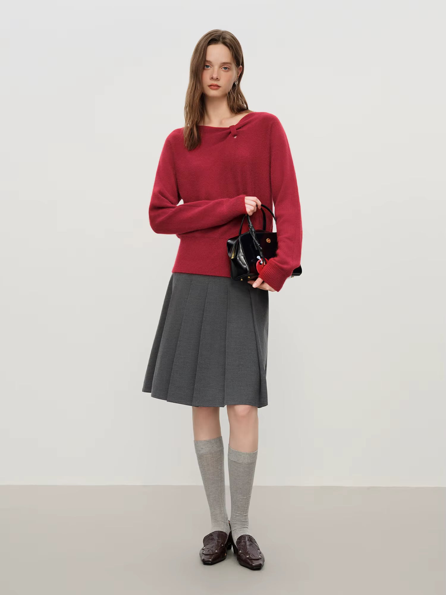 Soft Butterfly Pleated Close-Fitting Crew Neck Knit Sweater for Women Winter 2025 New Arrival Red Sweaters Sweet Pullovers