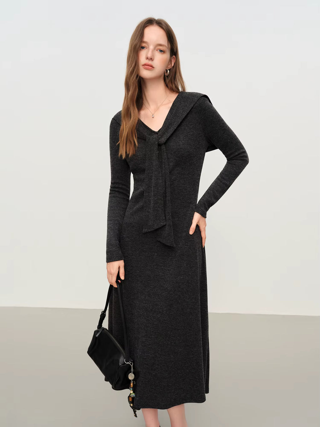 French Style Design Shawl V-neck Dress 2025 Autumn and Winter Slimming A-line Knitted Clothing Female Elegant Leisure