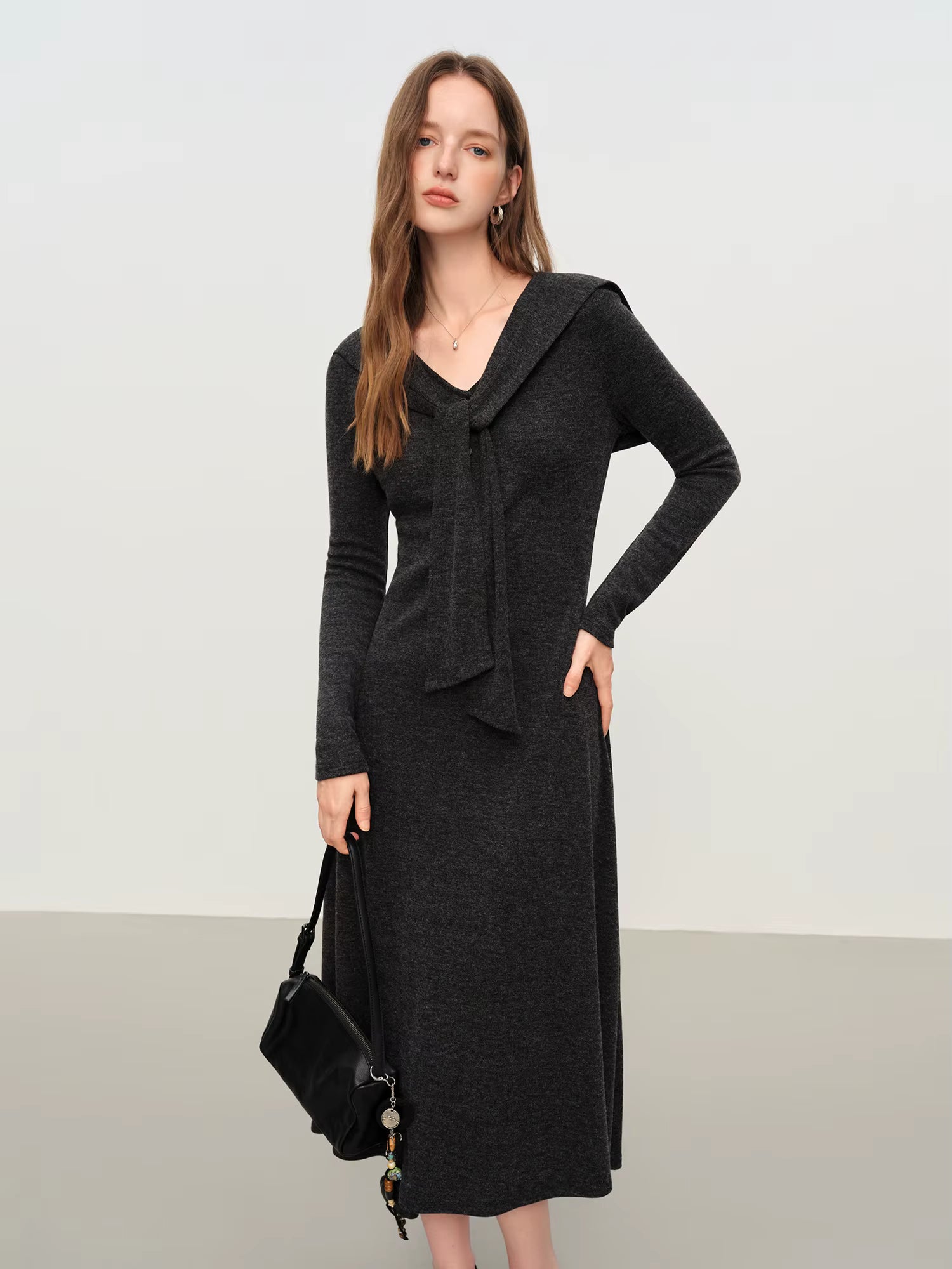 French Style Design Shawl V-neck Dress 2025 Autumn and Winter Slimming A-line Knitted Clothing Female Elegant Leisure