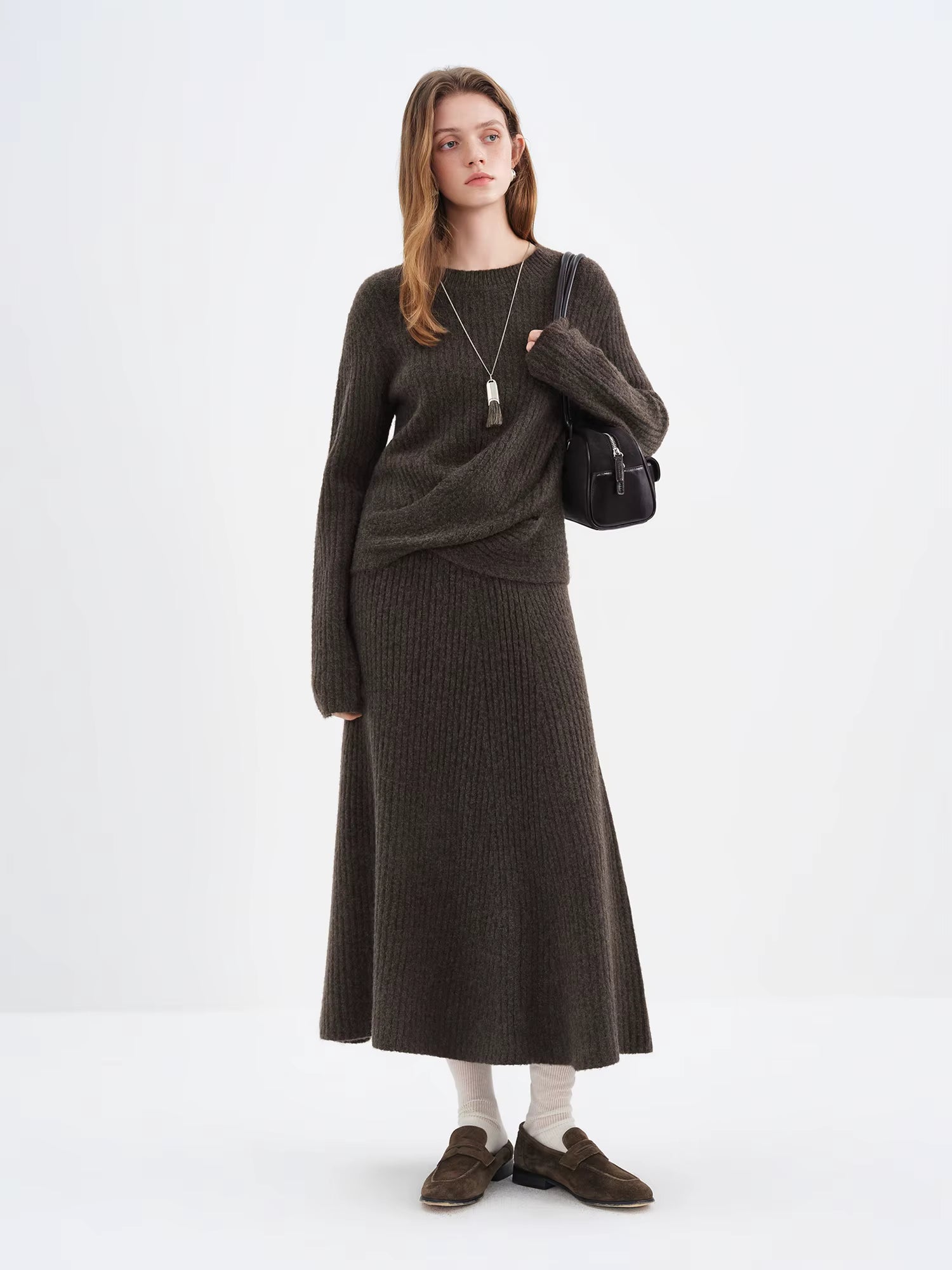 Fall 2025 Winter New Arrival Elegant Knitwear Twisted Knit Sweater and Skirt Two-Piece Outfit Sweater and Long Skirts Sets