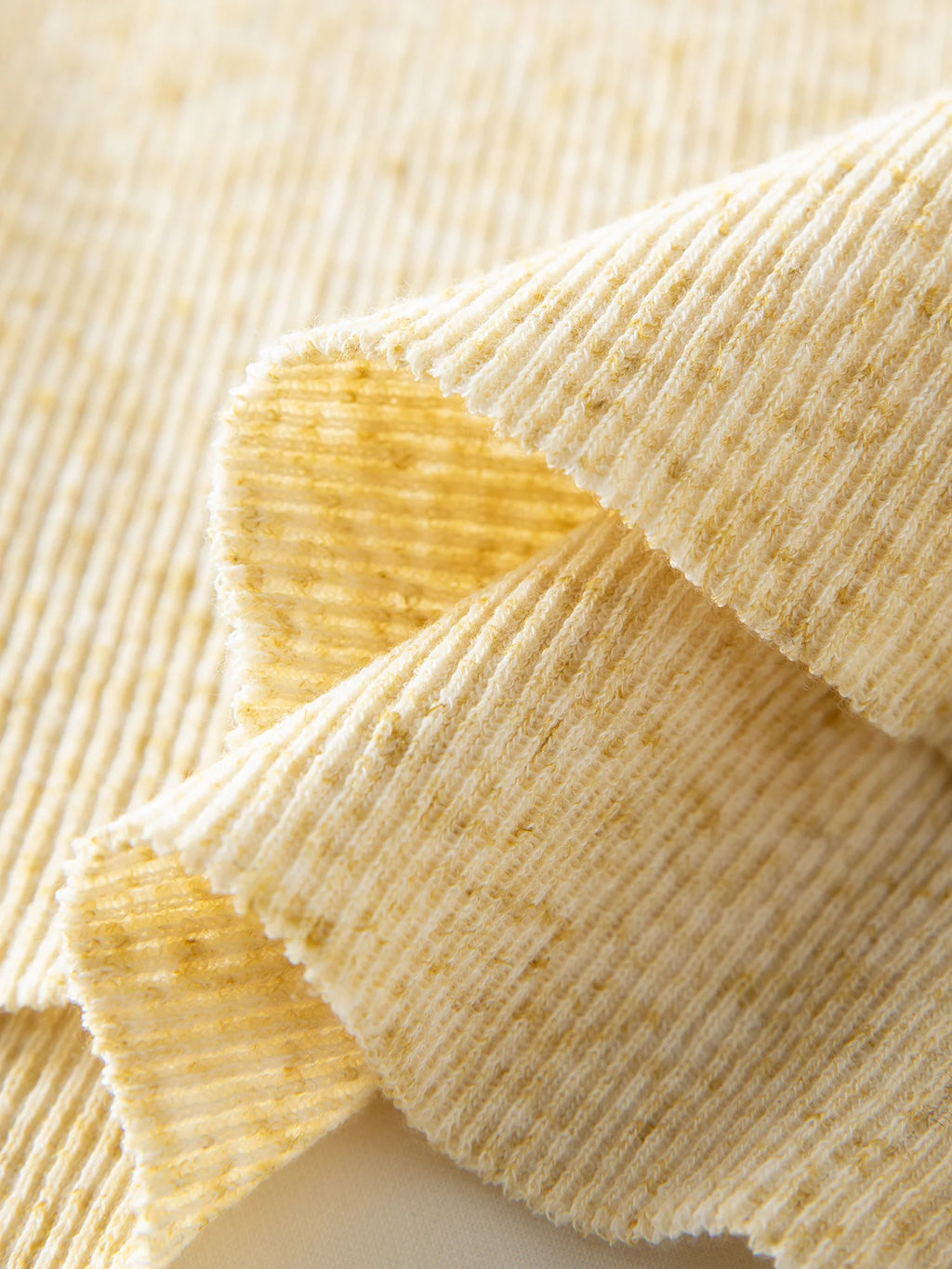 FSLE【Premium Series】Autumn 2025 Women's Contoured Fit Sleeveless Knitted Tank - Breathable Stretch Layering Top Office Casual