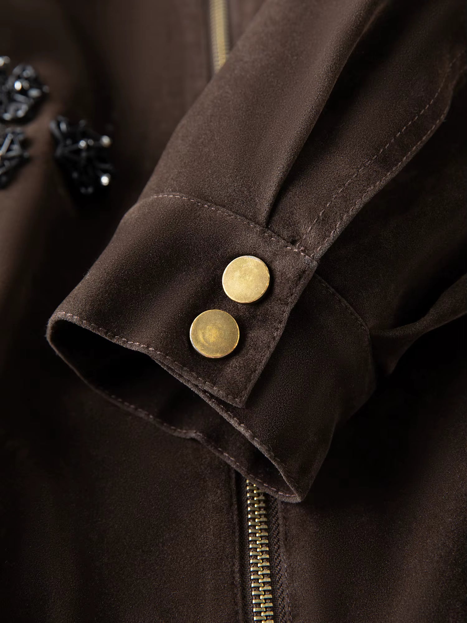 【Premium Series】 Luxury Casual Series Vintage Beaded Suede Jacket with Pearl Embroidery Women Winter 2025 New Arrival