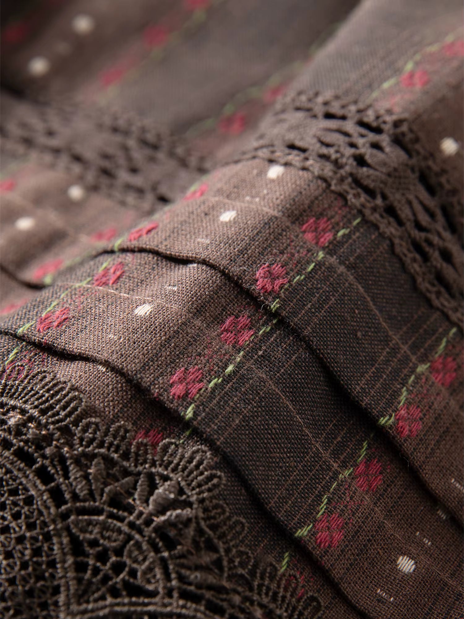 【Premium Series】Winter 2025 Women's Retro Lace Trim Patchwork A-Line Skirt with High Waist Design for Elegant Casual Wear