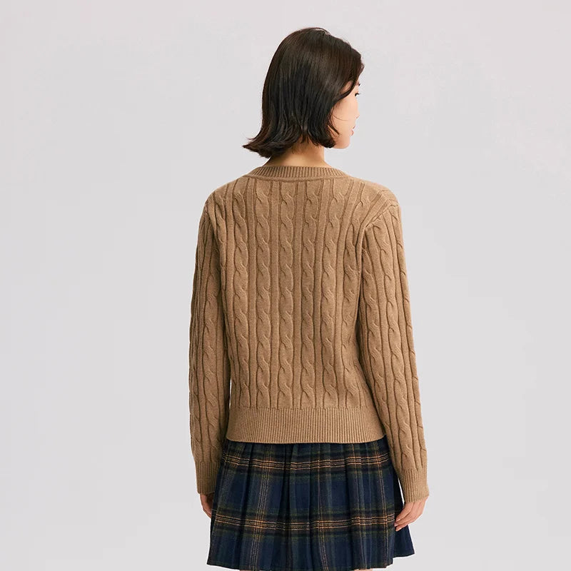 Semir Sweater Women Embroidery V-Neck Slimming Loose 2024 New Winter Twisted Top Retro Style Pullover Sweater