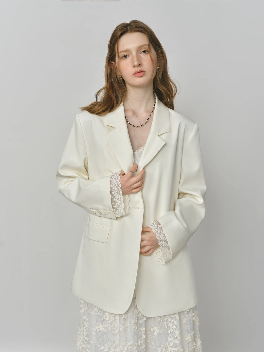 FSLE Design Sensitive French Women's Blazer with Lace Trim 2025 Autumn New Arrival White Suit Blazers