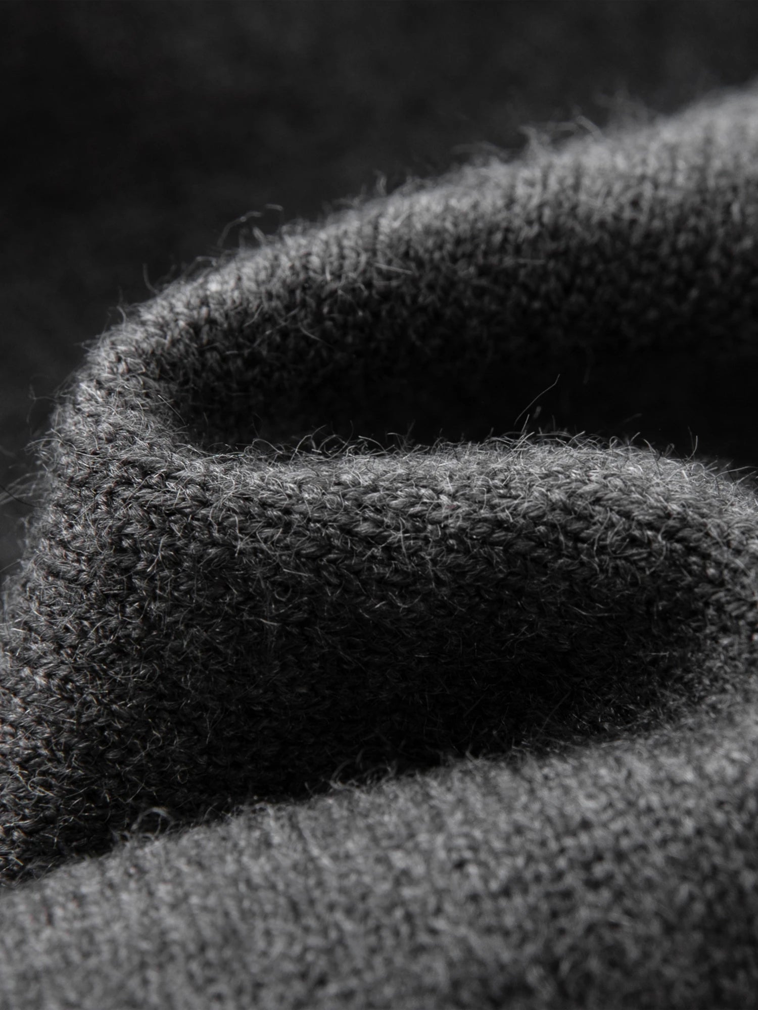 FSLE French Style Wood Ear Hem Heavy Cable Knit Sweater for Women Winter 2025 New Sweater