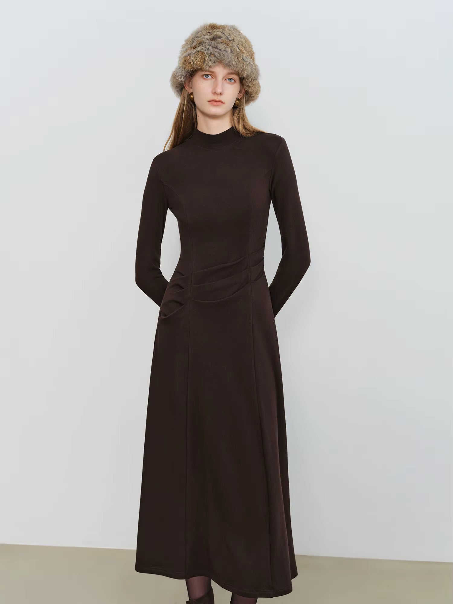 Autumn Winter 2025 Women's Waist-Defined Maxi Dress - Classic Black Timeless Silhouette Flattering Fit Office Elegant
