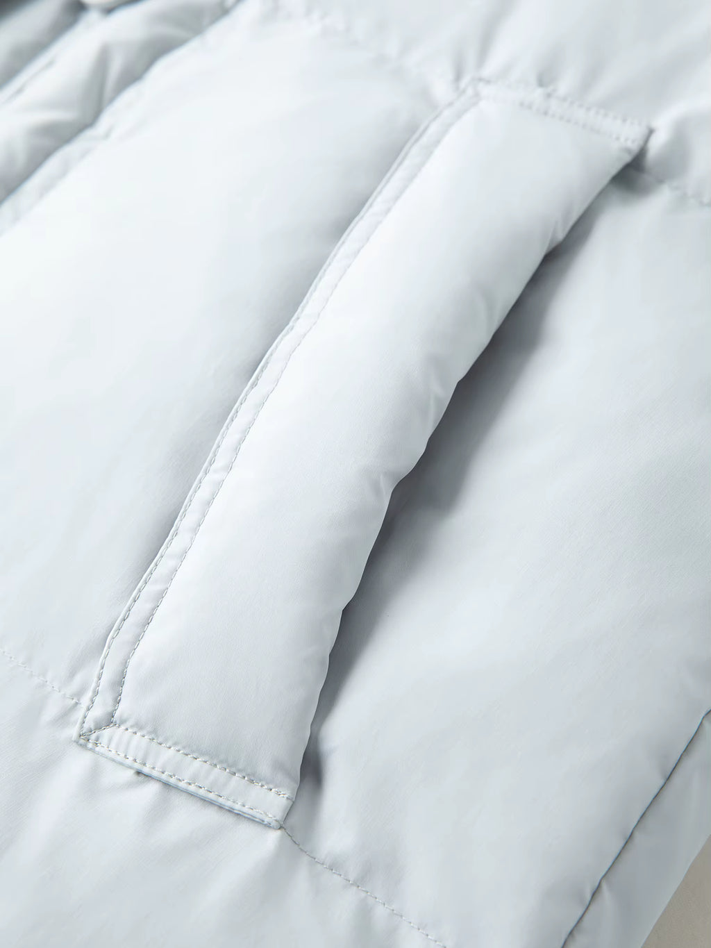 Standing Collar Detachable Knit Hat Fitted Waist Down Jacket for Women Winter 2025 New Collection 90% White Duck Down Coats