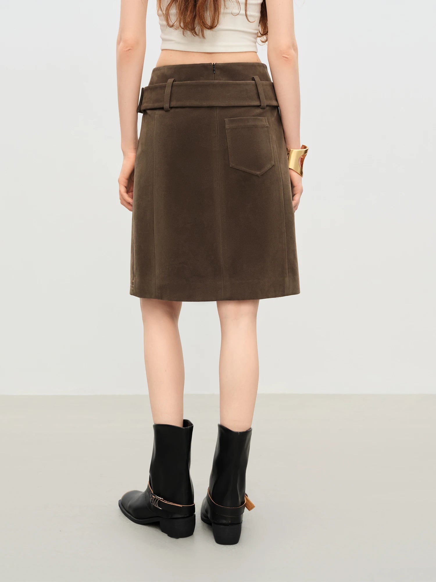 FSLE【Premium Series】2025 Women's Faux Suede Embroidered Jacket - Retro Inspired Stand Collar Short Coat Casual Office