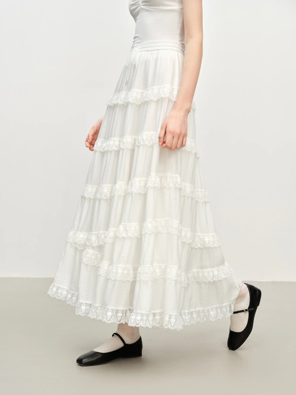 FSLE Winter 2025 Women's Embroidered Lace A-Line Tiered Skirt - Heavy Craft French Style Slimming Midi Dress for Office Casual