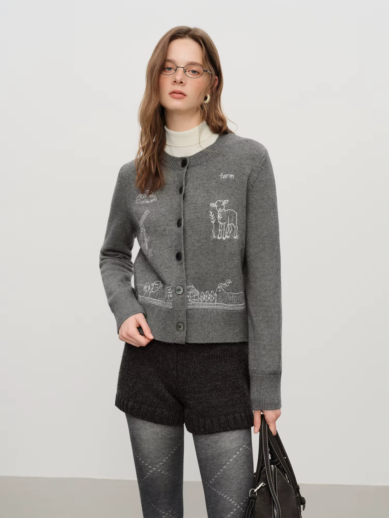 Contrast Color Embroidered Knitted Sweater for Women 2025 Winter New Cute Round Neck Knitted Cardigan
