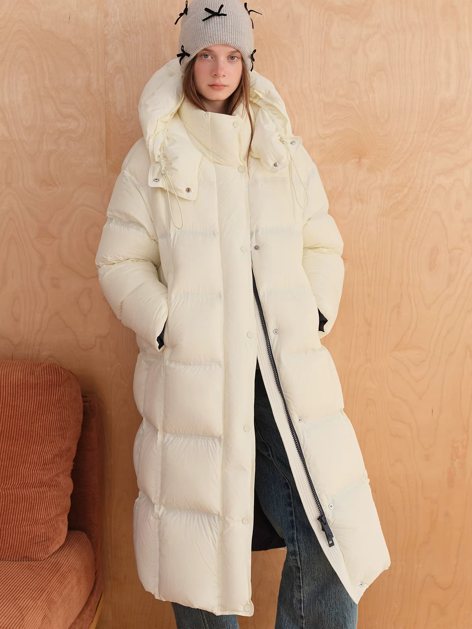 Winter New Women's Long Puffer Down Coat with Hood Two-Tone Color Block Thermal Insulated Jacket Heavy Warm Outerwear