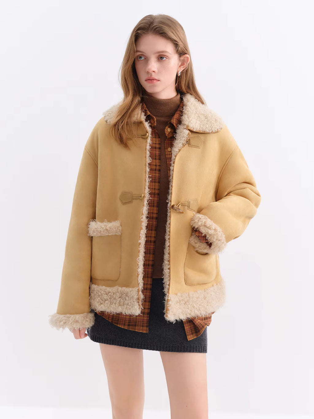 Retro Design Suede Lambskin Coat for Women Winter 2025 New Imitation Fur Jackets Warm American Style Leisure Loose