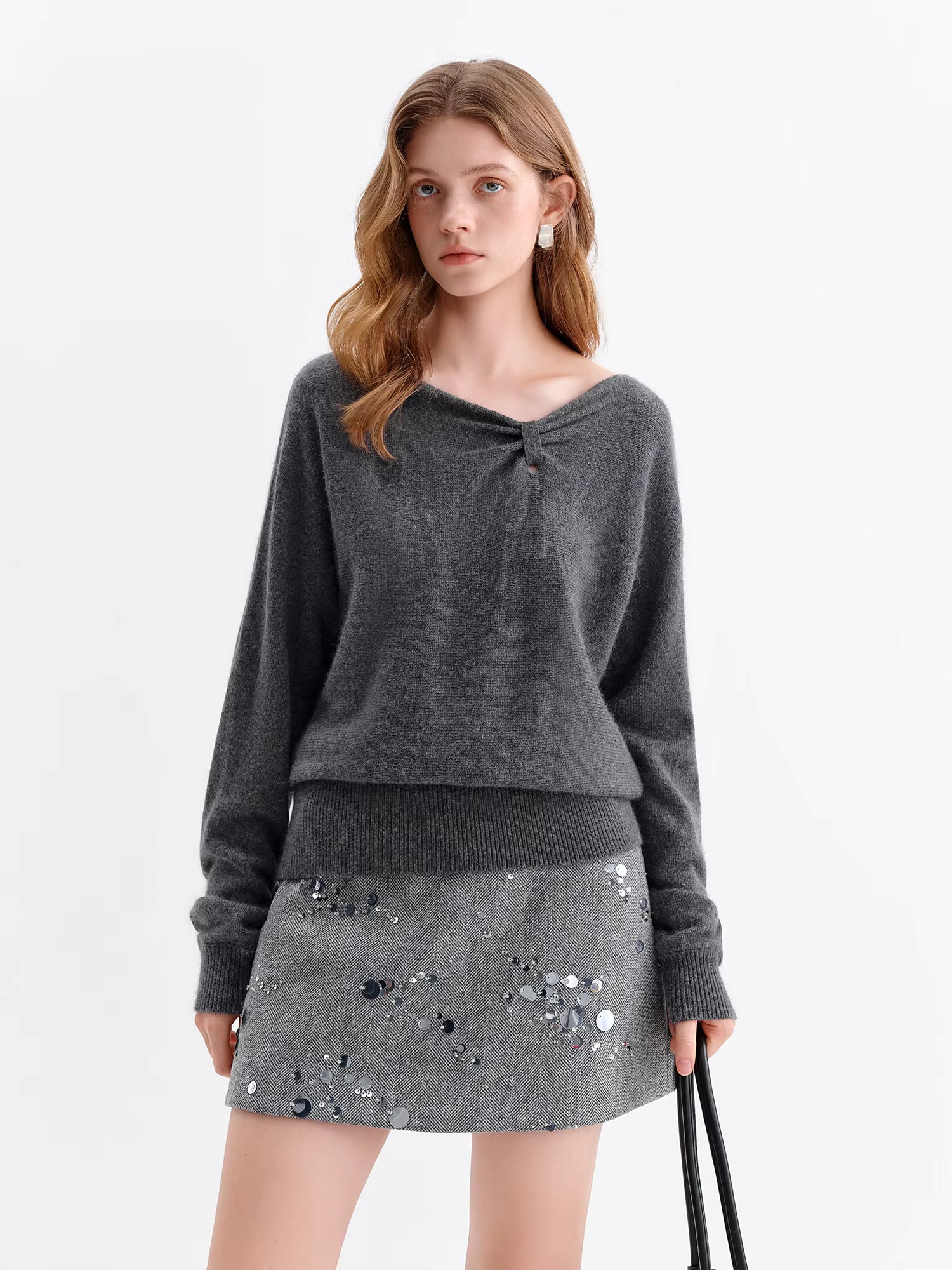 Soft Butterfly Pleated Close-Fitting Crew Neck Knit Sweater for Women Winter 2025 New Arrival Red Sweaters Sweet Pullovers