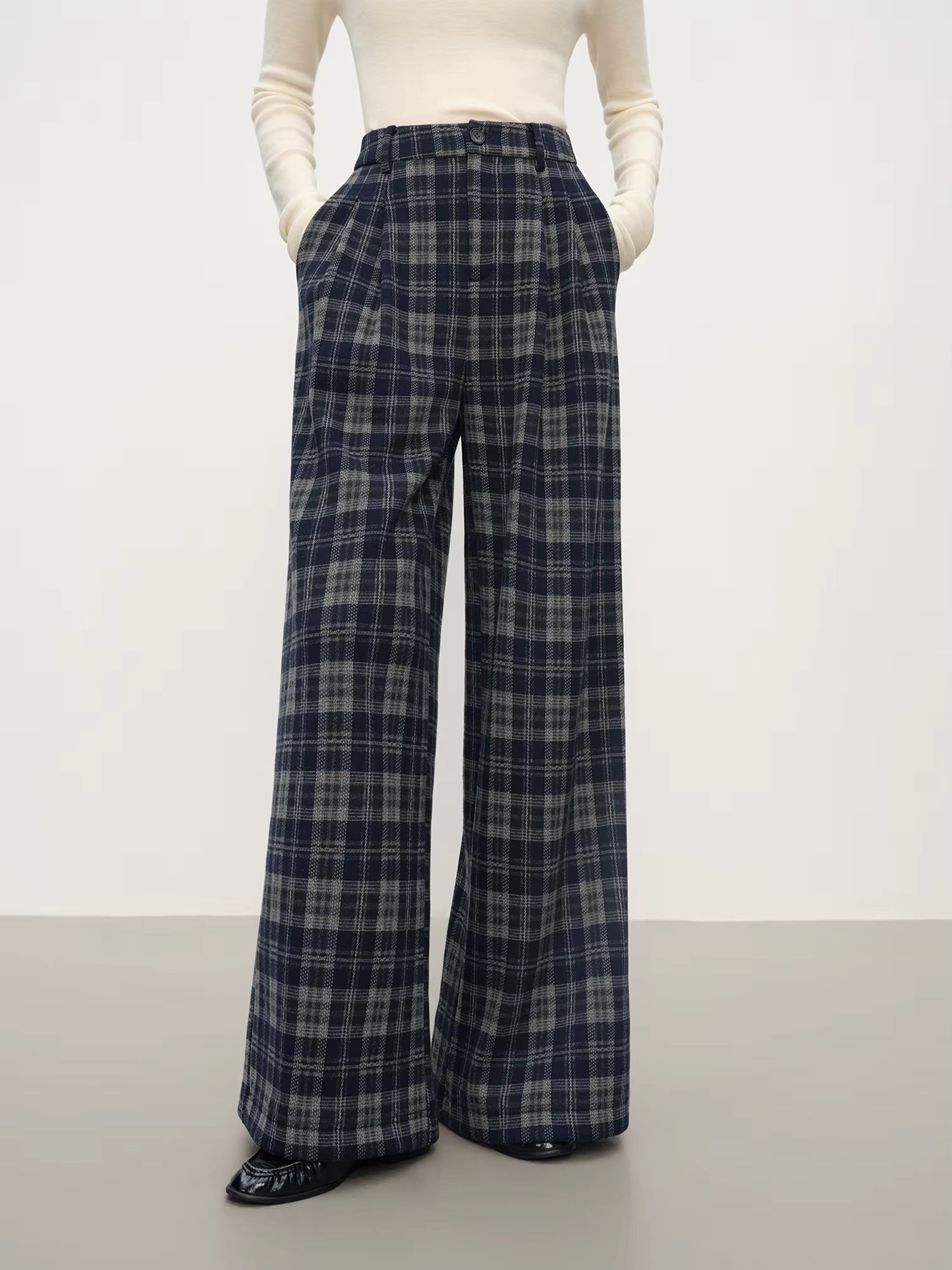 Retro Plaid Straight-Leg Casual Tros for Women Fall Winter 2025 New Arrival Petite-Friendly Casual Pants Commuting