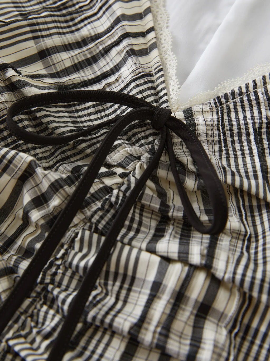 DUSHU Plus Size Contrast Color Pleated Plaid Dress 2025 Summer Lace V-neck French Elegant Style Mid-length Dress