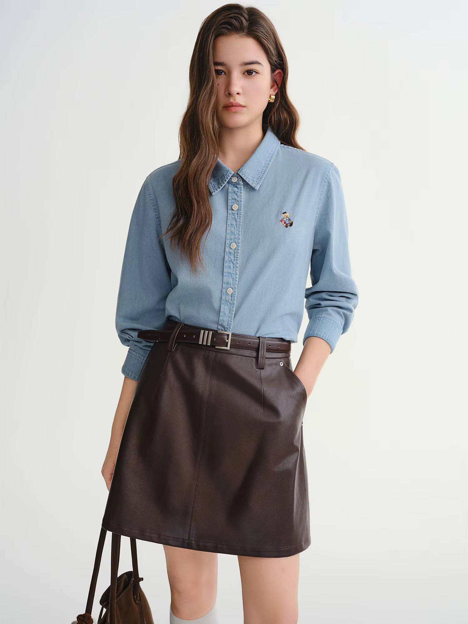 Plus Size Women's Denim Shirt with Bear Embroidery American Retro Style Autumn Winter 2025 Slimming Fit Casual Top Blouse