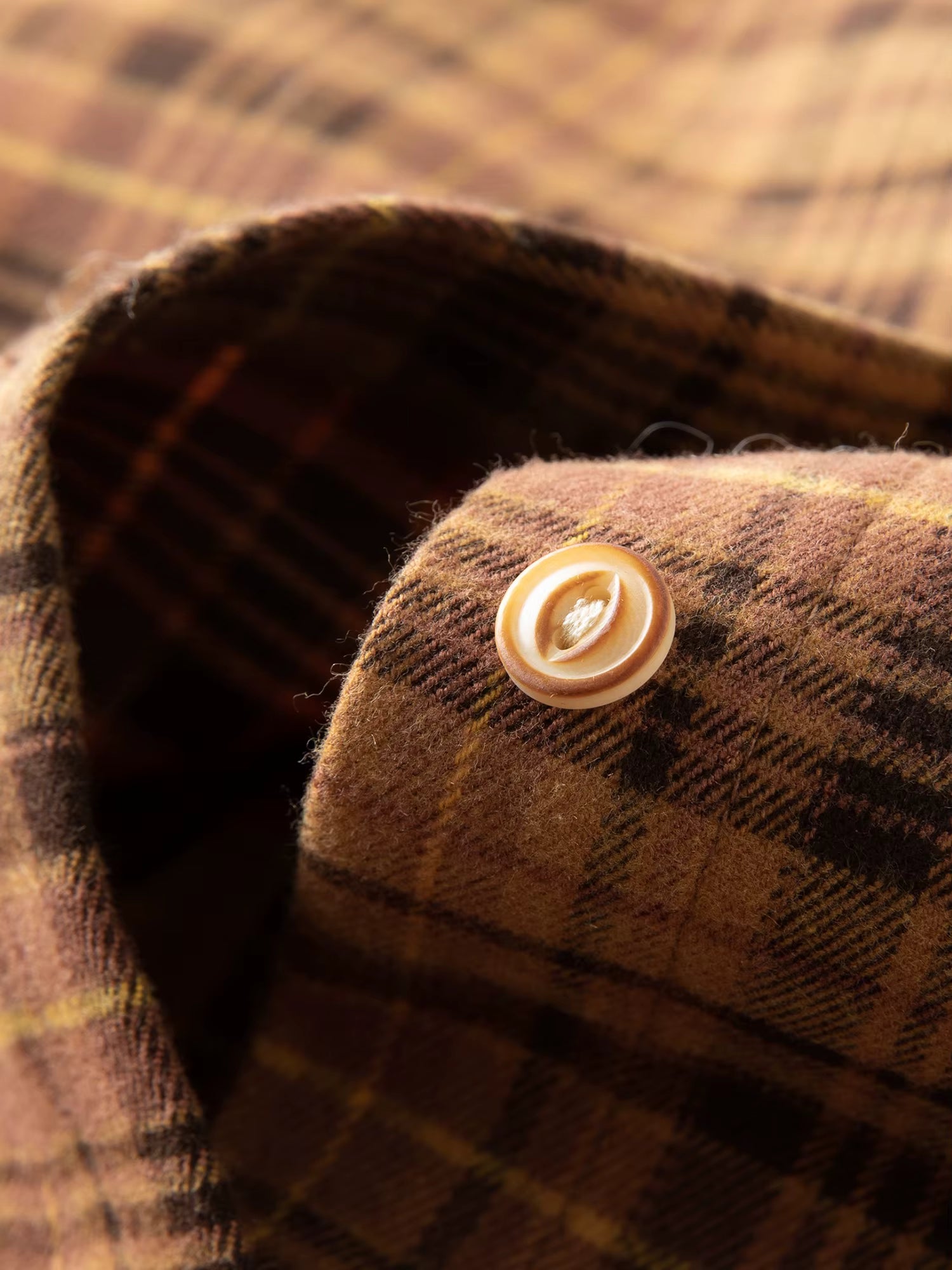 Brushed Plaid Shirt Women's Winter 2025 New Long Sleeve Plaid Retro Embroidery Shirt Classic Leisure Loose Tops