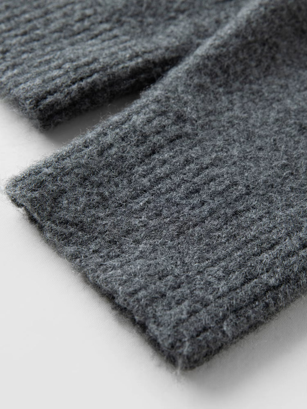 Winter 2025 Women's Floral Jacquard Knit Cardigan - Soft Lazy Style Open Front Sweater for Casual Comfort