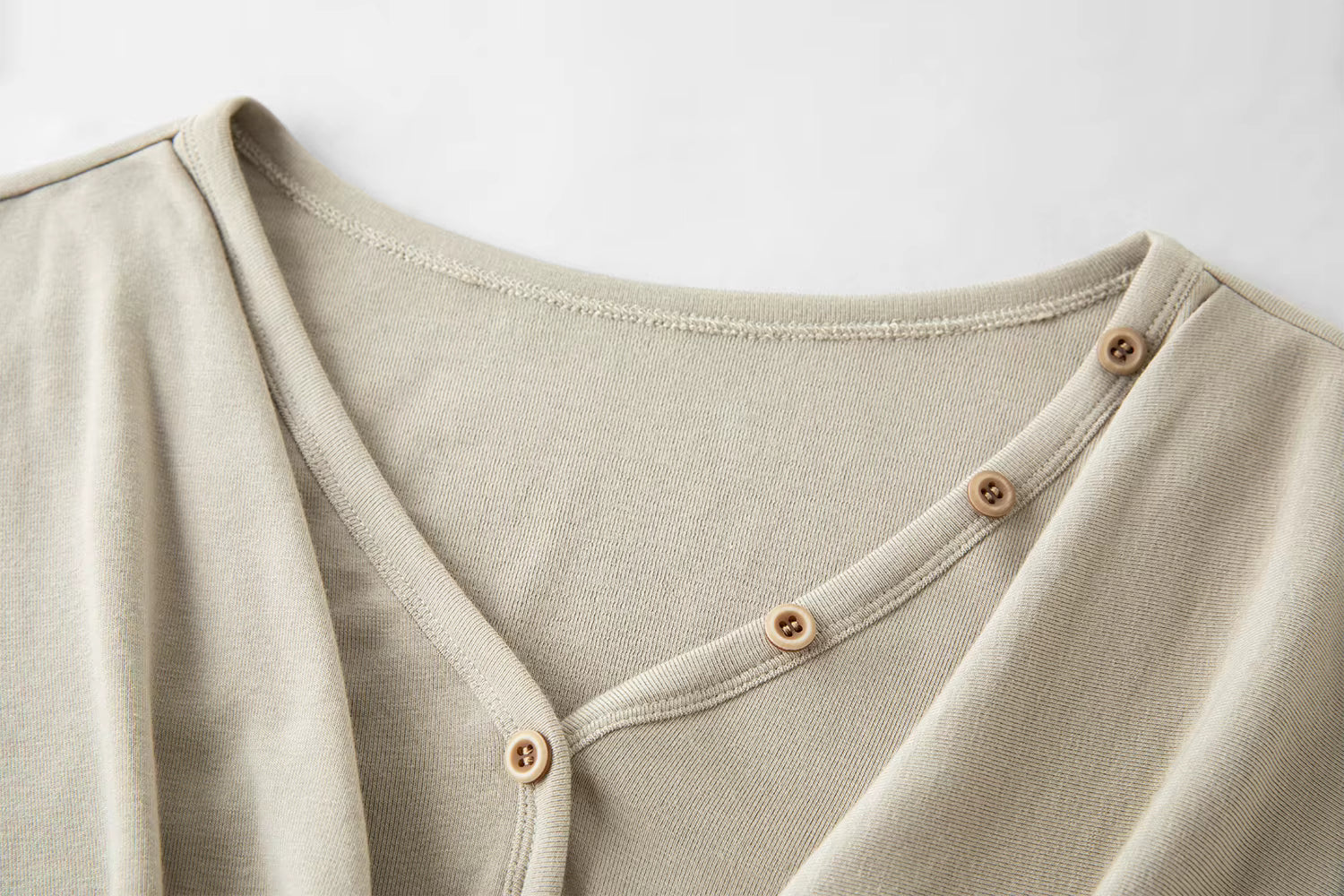 Plus-Size Women Layered Art Long-Sleeve T-Shirt with Floating Ribbon neckline Mock Two-Piece Slimming Top for Curvy Women