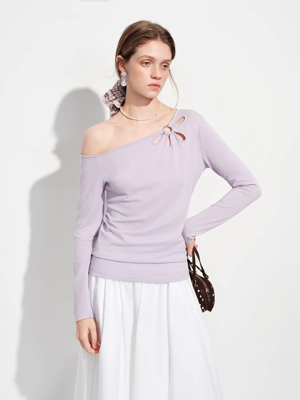 Sweet Off-Shoulder Cut-Out Design Linen Blend Long-Sleeve T-Shirt Spring 2026 New Arrival Skew collar Cotton Tops